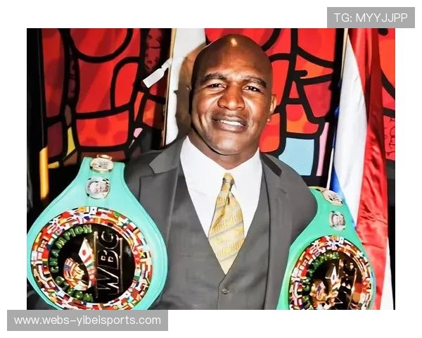 老将拉拉展现巅峰状态,42岁年龄卫冕创拳击历史 老将拉拉展现巅峰状态,42岁年龄卫冕创拳击历史