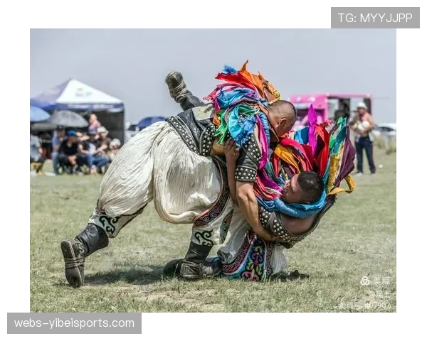 文化解析：蒙古“搏克”摔跤传统仪式在现代化赛事中的保留与创新
